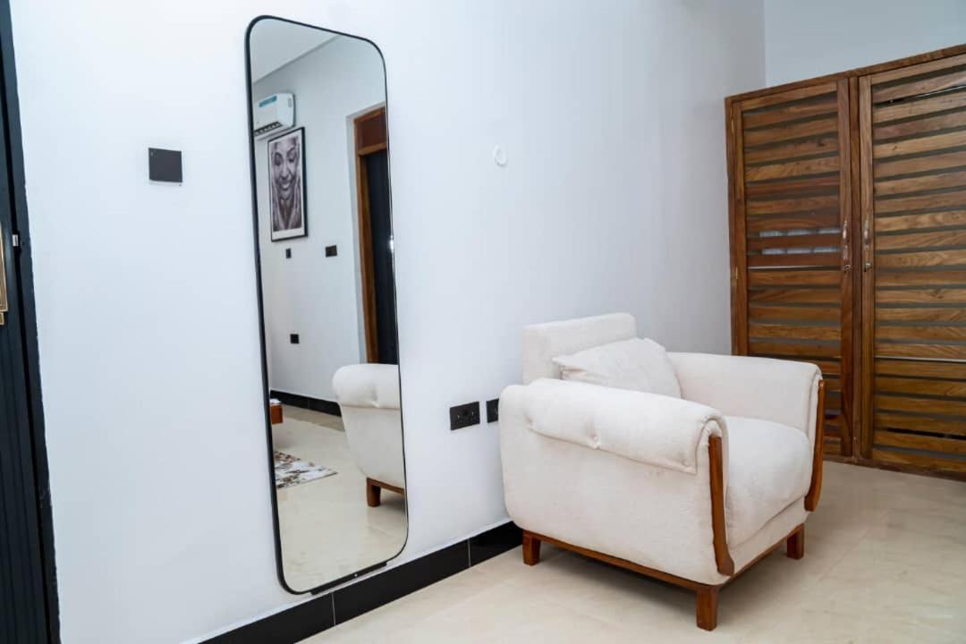 Unit Number 1 Apartment Nkunjila Ngoại thất bức ảnh