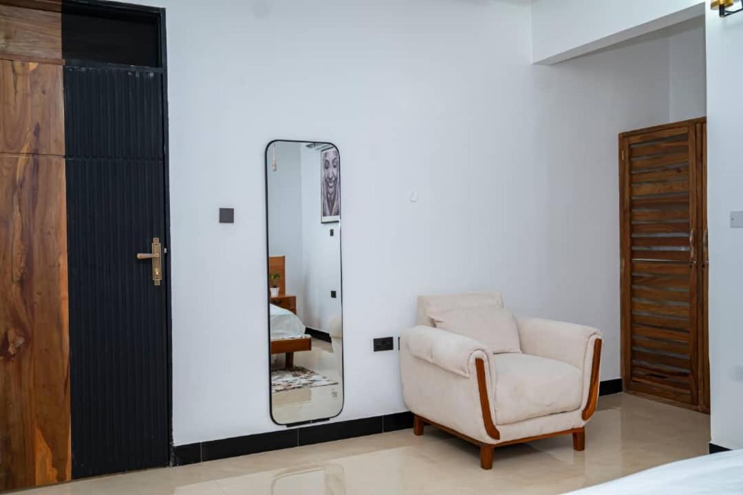 Unit Number 1 Apartment Nkunjila Ngoại thất bức ảnh