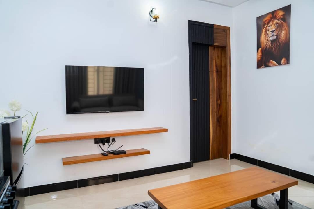 Unit Number 1 Apartment Nkunjila Ngoại thất bức ảnh