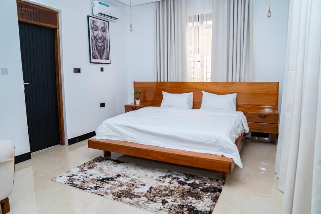 Unit Number 1 Apartment Nkunjila Ngoại thất bức ảnh