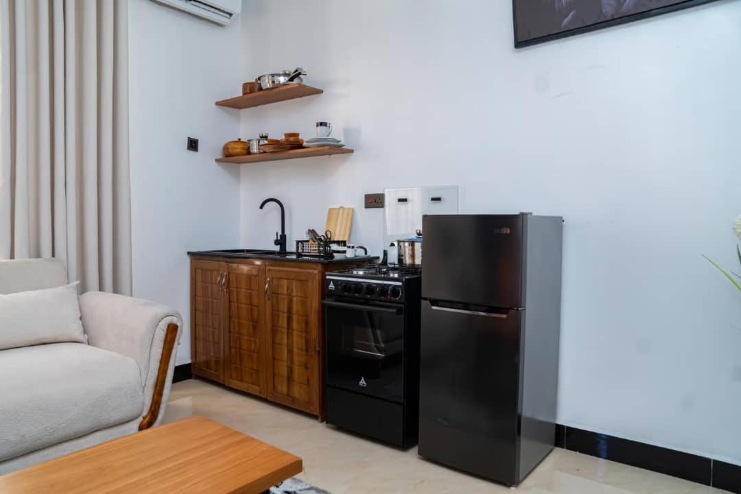 Unit Number 1 Apartment Nkunjila Ngoại thất bức ảnh