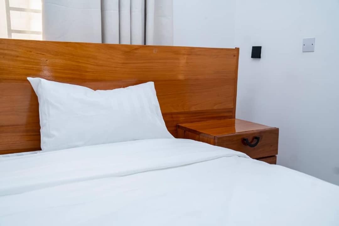 Unit Number 1 Apartment Nkunjila Ngoại thất bức ảnh